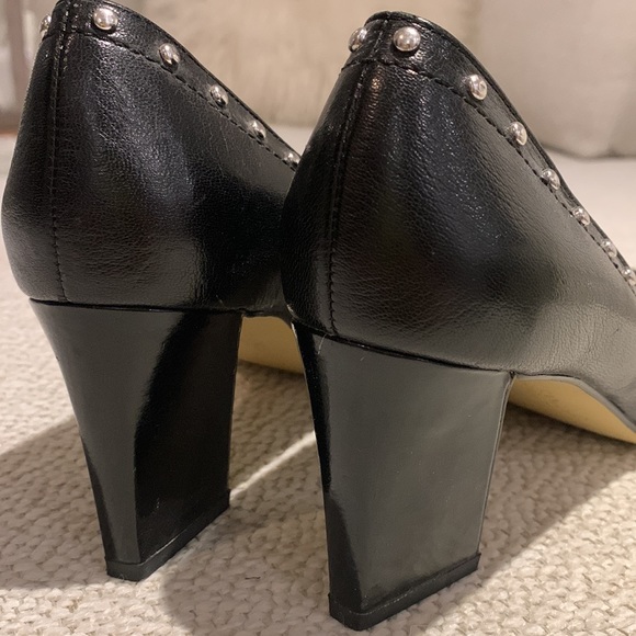 Black leather heels - Picture 4 of 4